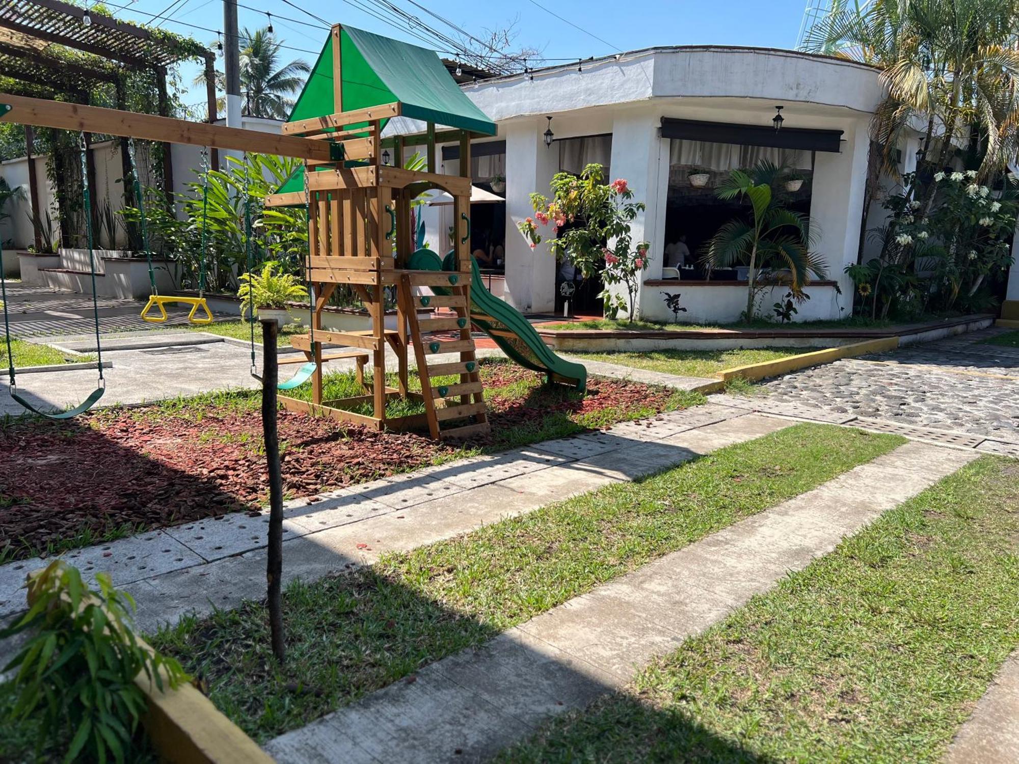 Zafra Hotel Retalhuleu Luaran gambar